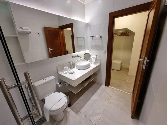 Luxury Süit, Balkon/Veranda, Bahçe Manzaralı