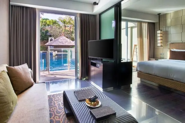 Deluxe Stüdyo Süit, Havuz Kullanımı (Deluxe Pool Access Suite)