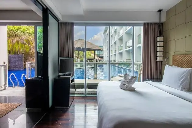 Deluxe Stüdyo Süit, Havuz Kullanımı (Deluxe Pool Access Suite)