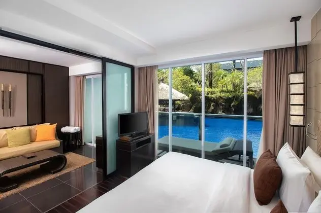 Deluxe Stüdyo Süit, Havuz Kullanımı (Deluxe Pool Access Suite)