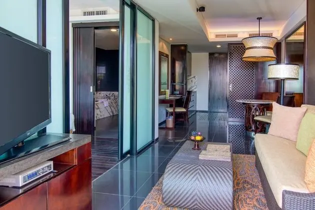 Deluxe Stüdyo Süit, Havuz Kullanımı (Deluxe Pool Access Suite)