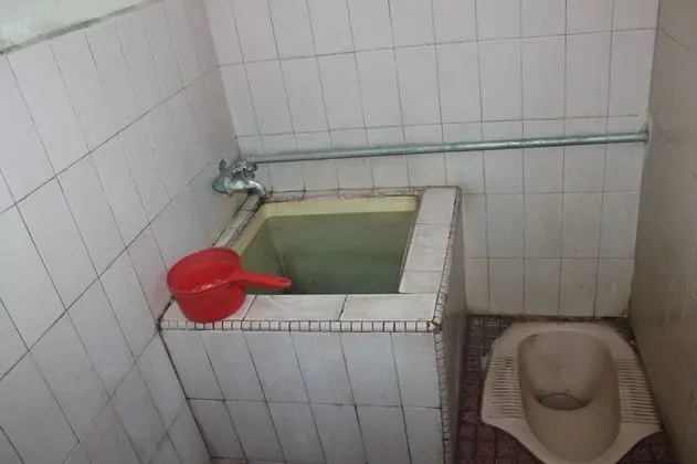 Economy Oda, Ortak Banyo
