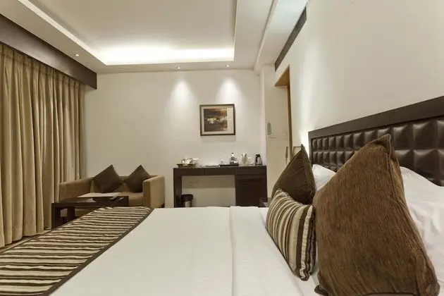 Superior Oda, Şehir Manzaralı