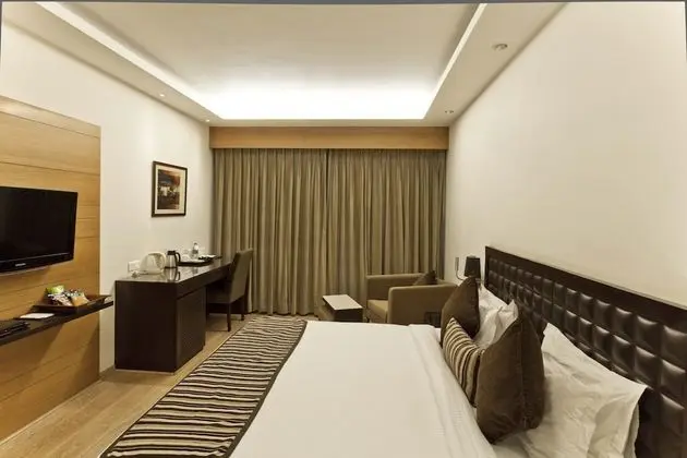 Superior Oda, Şehir Manzaralı