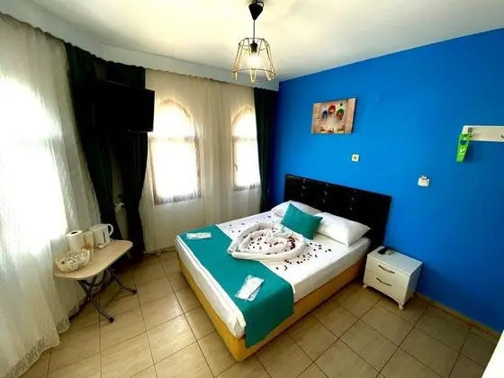 Standart Oda, Deniz Manzaralı, Balkonlu