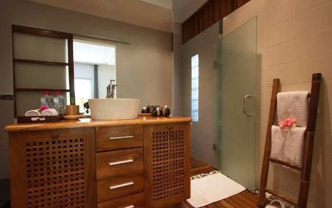 Deluxe Villa, Birden Çok Yatak