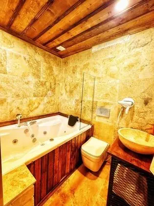 Jakuzili Aile Odası, Şehir Manzaralı