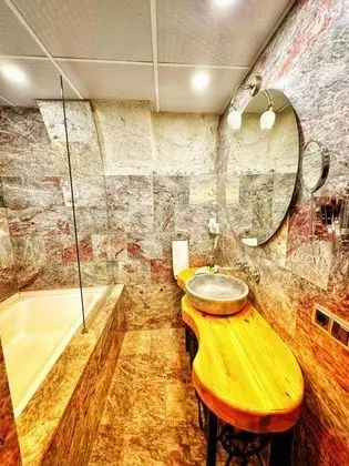 Junior Suite, Bahçe Manzaralı, Küvetli