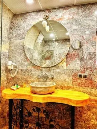 Junior Suite, Bahçe Manzaralı, Küvetli