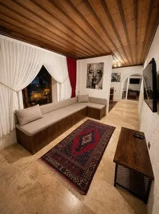 Özel Havuzlu Suit, Şehir Manzaralı, Jakuzili ve Balkonlu