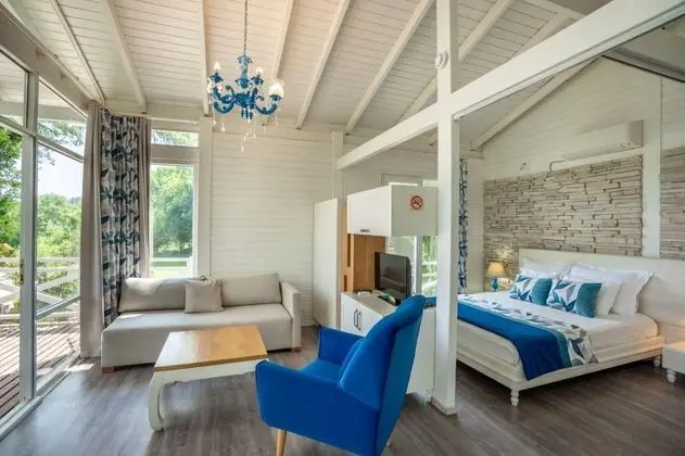 Bungalow, Göl Manzaralı