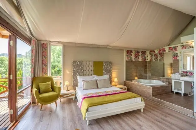 Safari Çadır Ev, Göl Manzaralı, Jakuzili