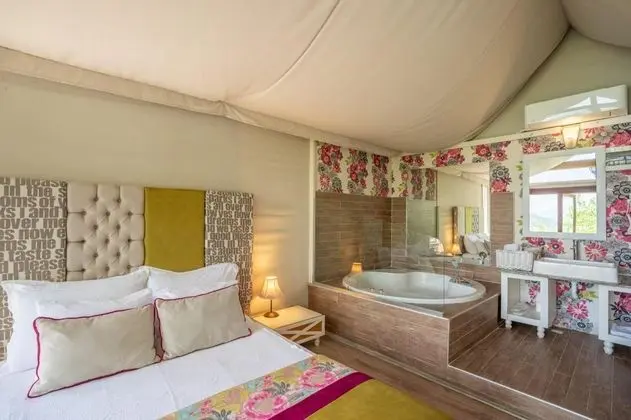 Safari Çadır Ev, Göl Manzaralı, Jakuzili