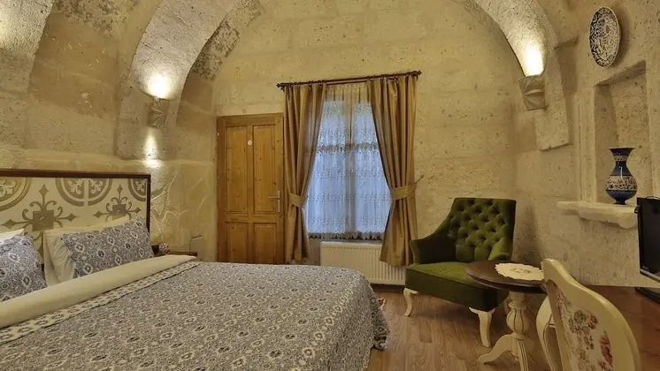 Standard Oda (Stone Arch)