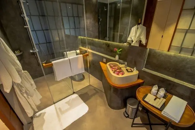 Deluxe King Bed Room