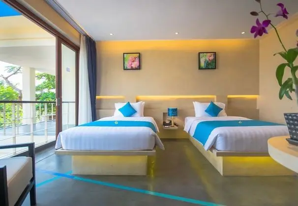 Deluxe Twin Bed Room