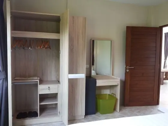 Pool Villa 3 bedroom Lake View