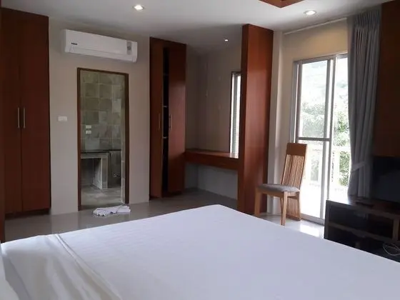 Pool Villa 3 bedroom Lake View