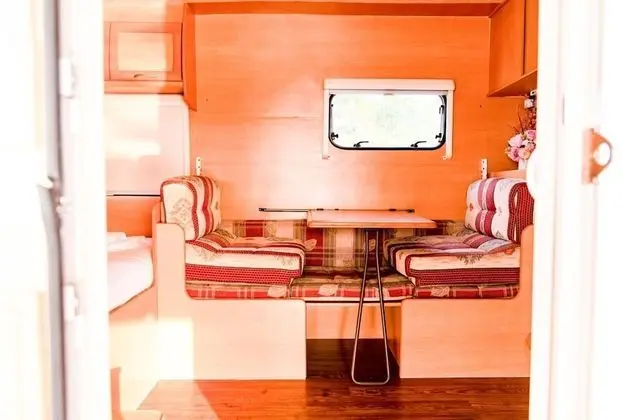 Superior Oda (Sleeper Car)