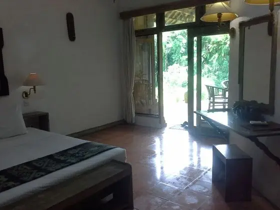Villa (Lily)