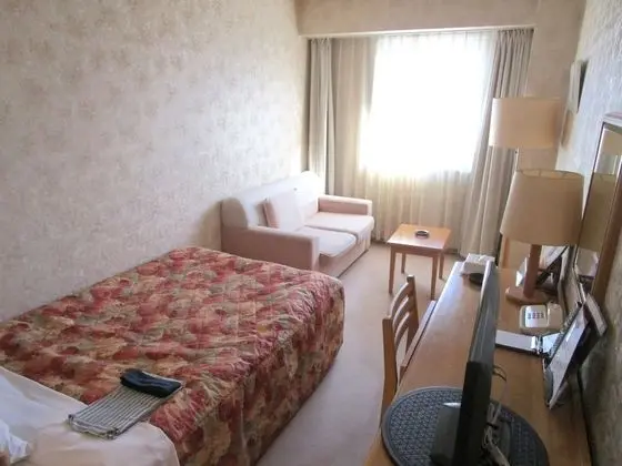 Tek Kişilik Oda, Sigara İçilmez (Studio)