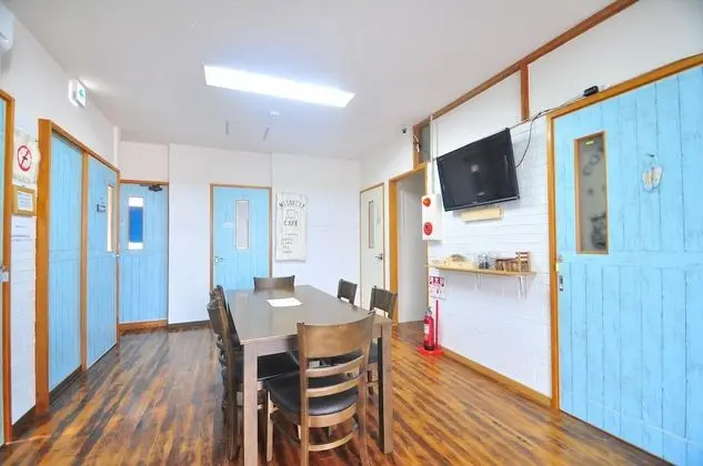 Tek Kişilik Oda, Sadece erkekler için (209, 2nd floor)