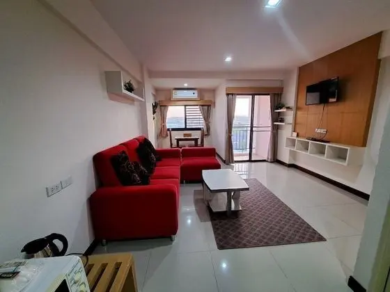 Executive Suite With Bathtub