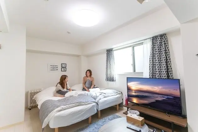 Dört Kişilik Oda, Sigara İçilmez