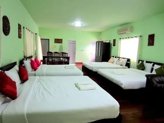 Family room with private bathroom for 8 persons