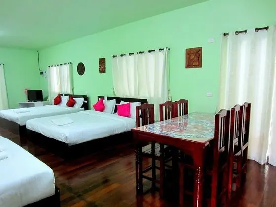 Family room with private bathroom for 8 persons