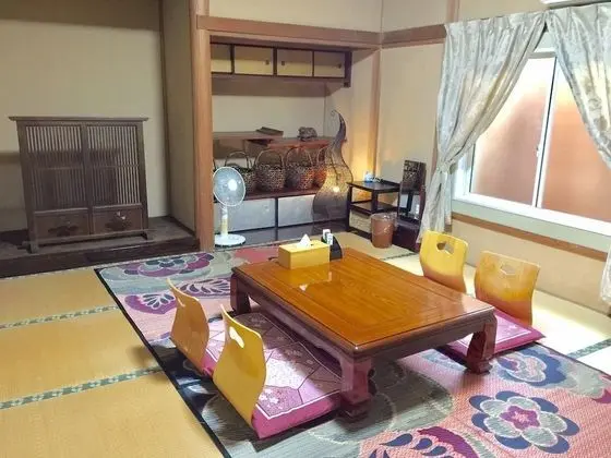 Ev (Private Vacation)