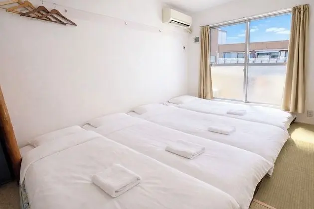Traditional Oda (with Shared Bathroom, 4 Persons)