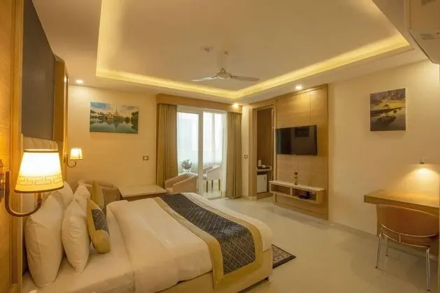 Deluxe Tek Büyük Yataklı Oda
