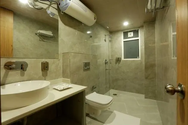 Standard Tek Büyük Yataklı Oda