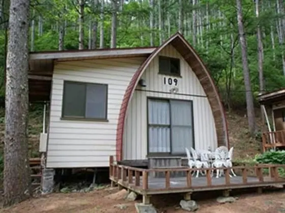 Kır Evi (Forest B, For 2-4 People)