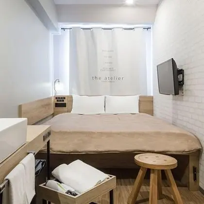 Tek Büyük Yataklı Oda, Sigara İçilmez, Ortak Banyo (NO group booking/ more than 2 rooms)