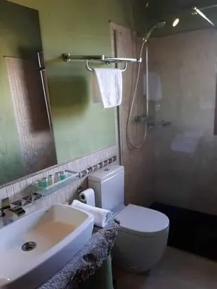 Tek Büyük Yataklı Oda, Balkon