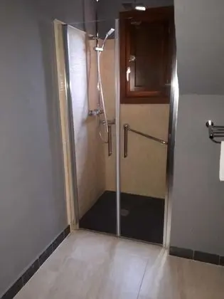 Tek Büyük Yataklı Oda, Balkon