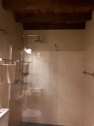 Tek Büyük Yataklı Oda, Balkon