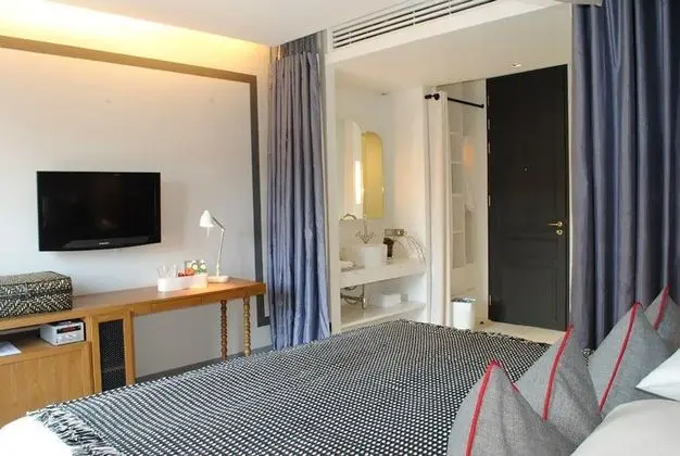 Superior Oda, Balkon, Nehir Manzaralı