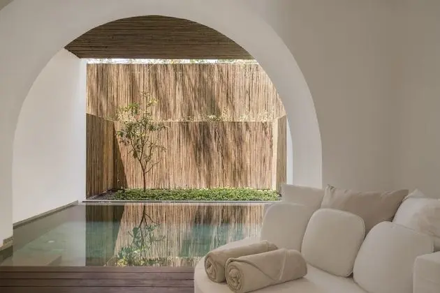 Oceanfront Garden Pool Suite