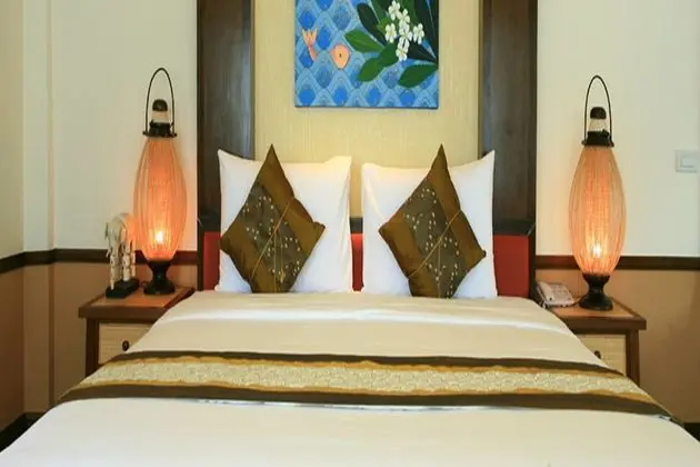 Grand Deluxe Room
