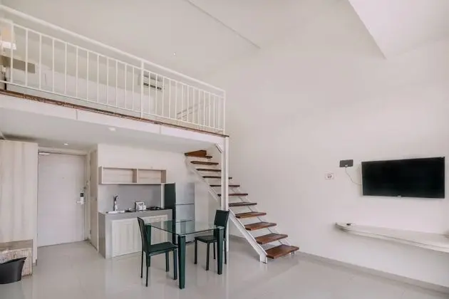 Mezzanine Room