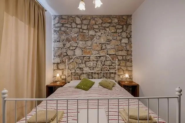 Villa, Deniz Manzaralı (Orange Tree)