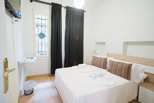 Tek Büyük Yataklı Oda, Ortak Banyo (1 - pasion)