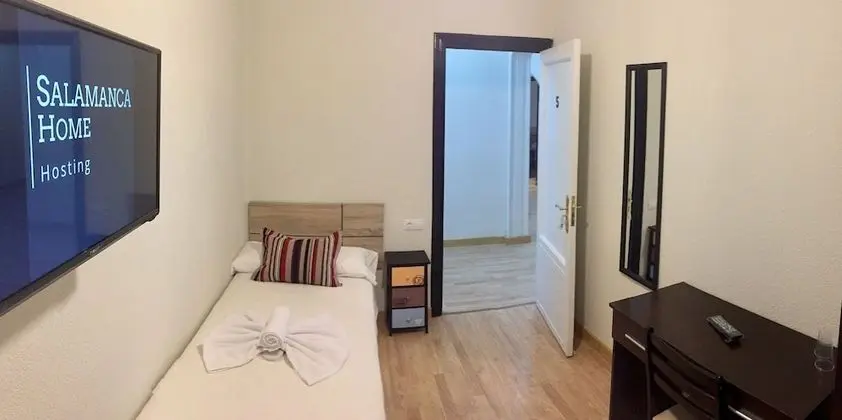 Tek Kişilik Oda, Ortak Banyo (5 - atractiva )