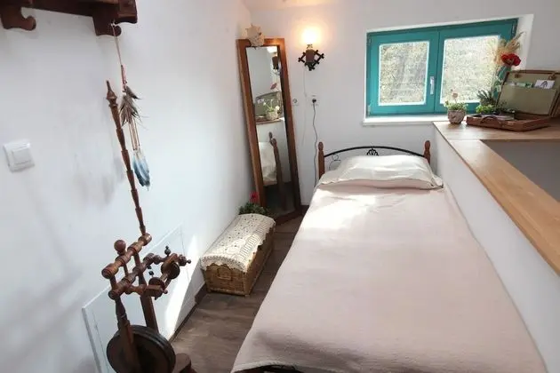 Basic Üç Kişilik Oda