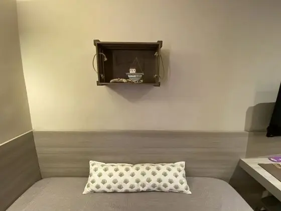 Üç Kişilik Oda, Balkon