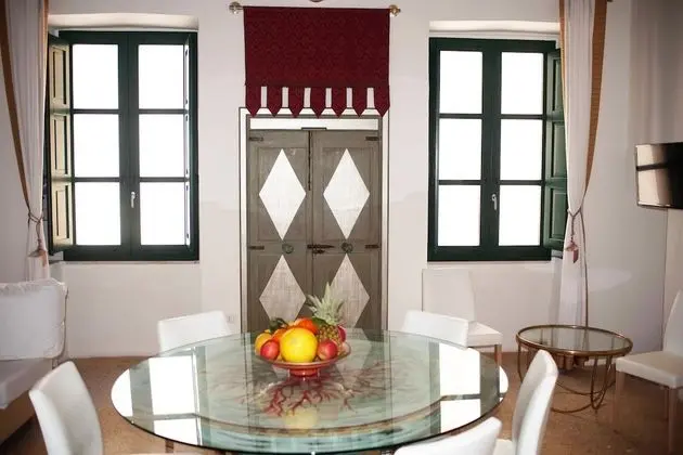 Deluxe Apart Daire, 3 Yatak Odası, Şömine, Şehir Manzaralı (Bianco)