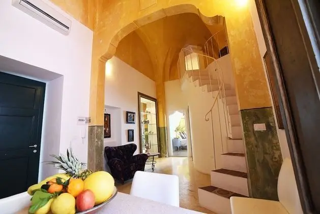 Superior Apart Daire, 2 Yatak Odası, Küçük Mutfak, Şehir Manzaralı (Ocra)